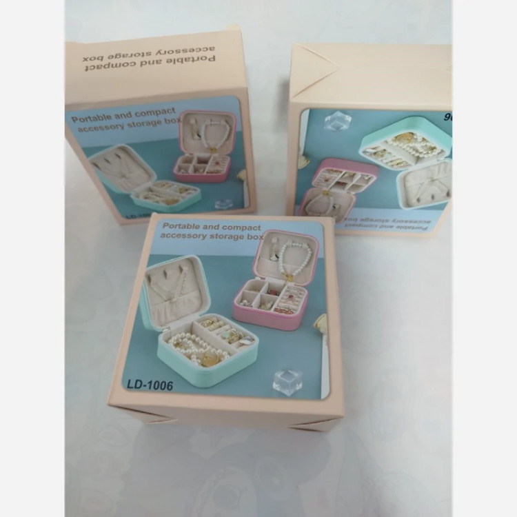 جعبه جواهرات و اکسسوری