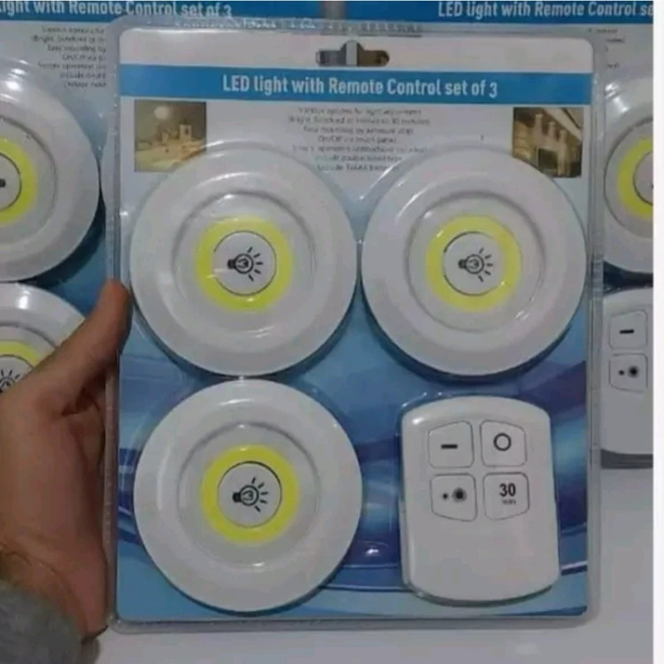 چراغ زیرکابیتی به همراه ریموت