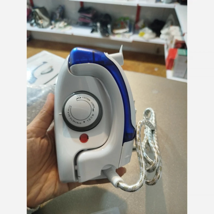 اتو بخار مسافرتی مدل تاشو