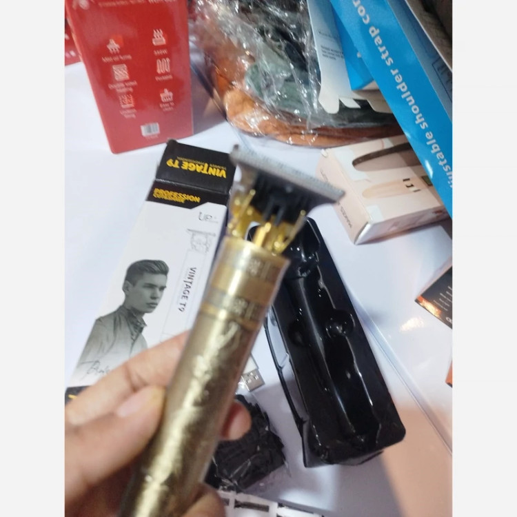 ماشین اصلاح صورت و مو سلطنتی t9